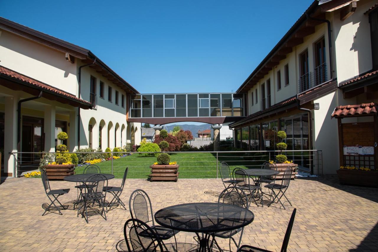 Sanfront Resort Monviso מראה חיצוני תמונה